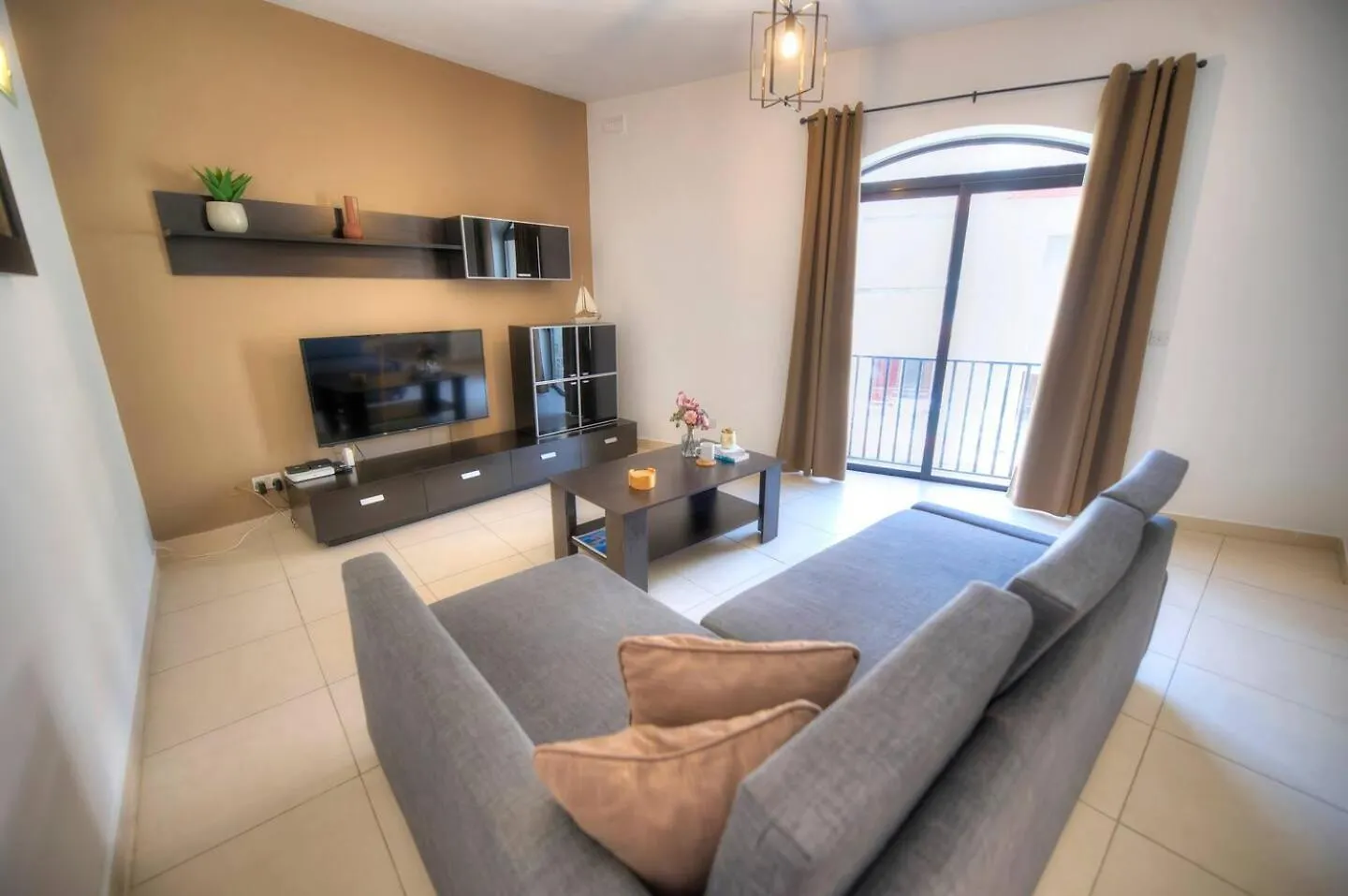 St Julians Lovely 3 Bedrooms By Homely Saint Julian's Apartment