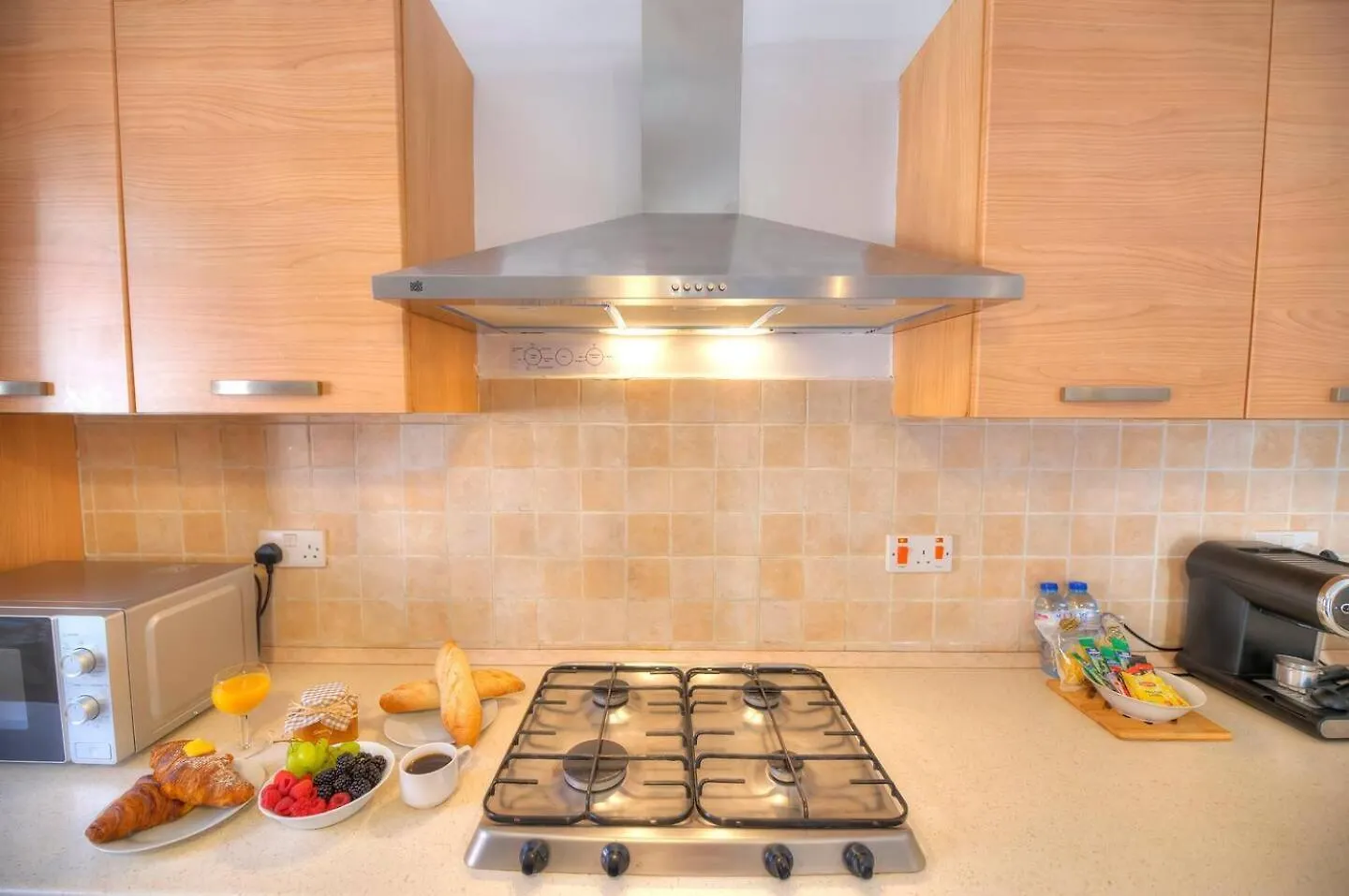 St Julians Lovely 3 Bedrooms By Homely Saint Julian's Apartment